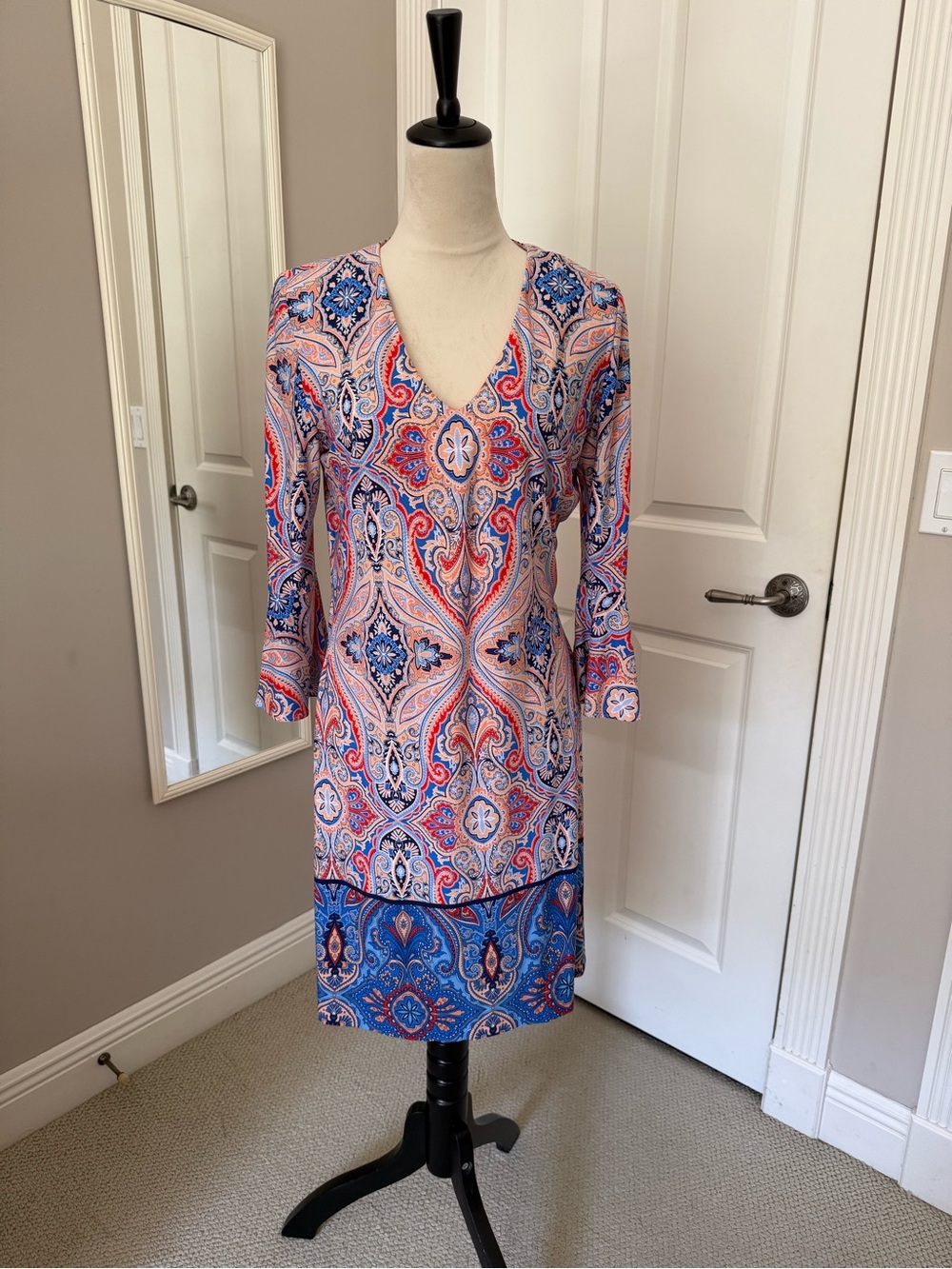 Nicole Miller Blue & Pink Paisley V-Neck Sheath Dress